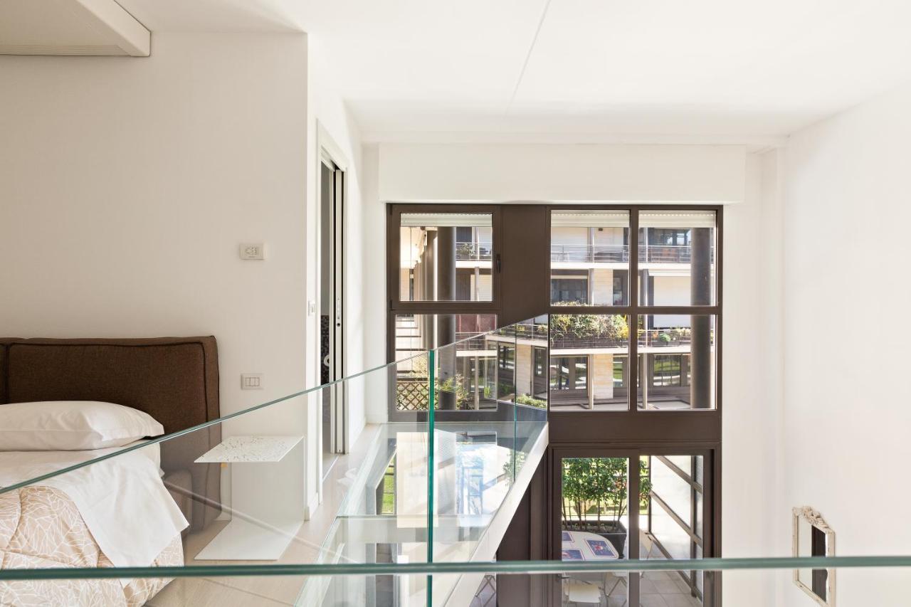 شقة Elegant Loft With Balcony! ميلان المظهر الخارجي الصورة